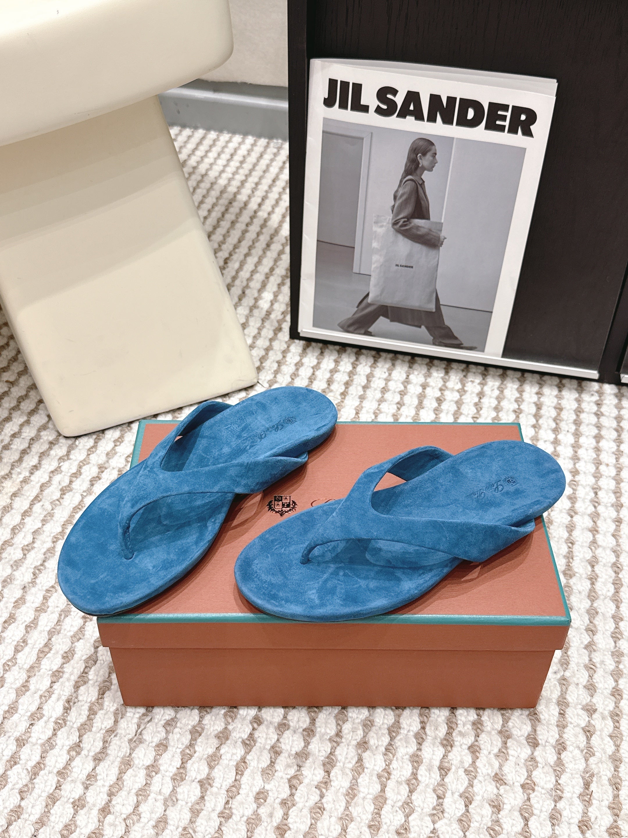 LP 26S THONG SANDALS IN TURQUOISE BLUE SUEDE