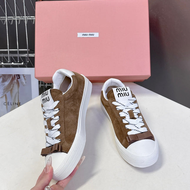 MIUMIU 25S SNEAKERS IN EARTH BROWN SUEDE