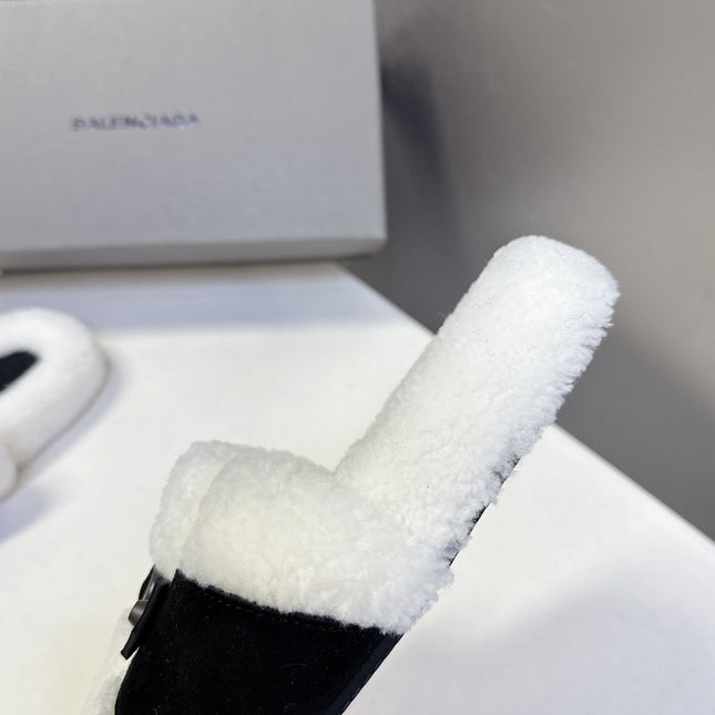 BALENCIAGA 25S SLIPPERS IN BLACK SUEDE AND WHITE WOOL