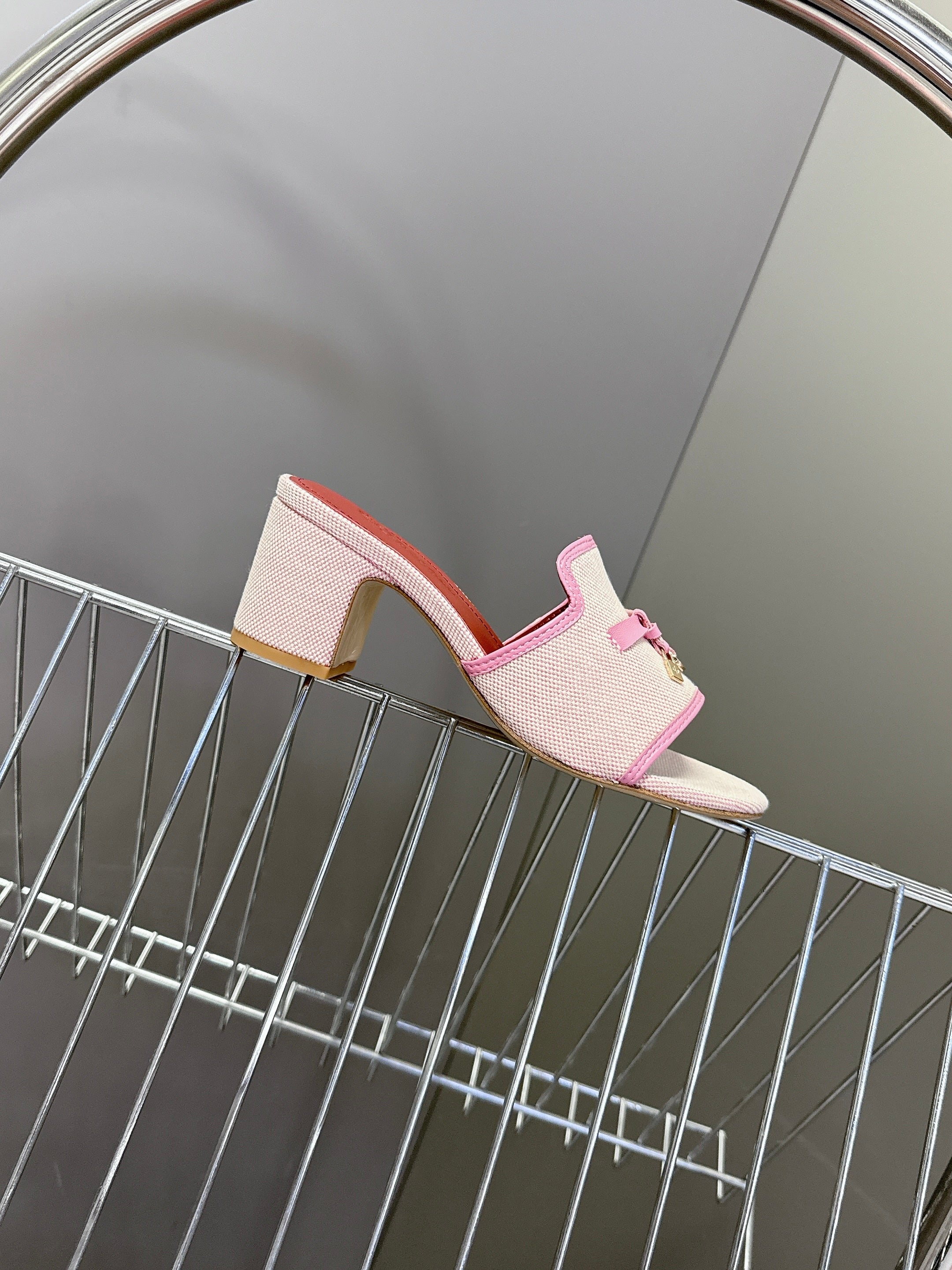 LP 26S HIGH HEEL SANDALS IN LIGHT PINK CANVAS AND CALFSKIN