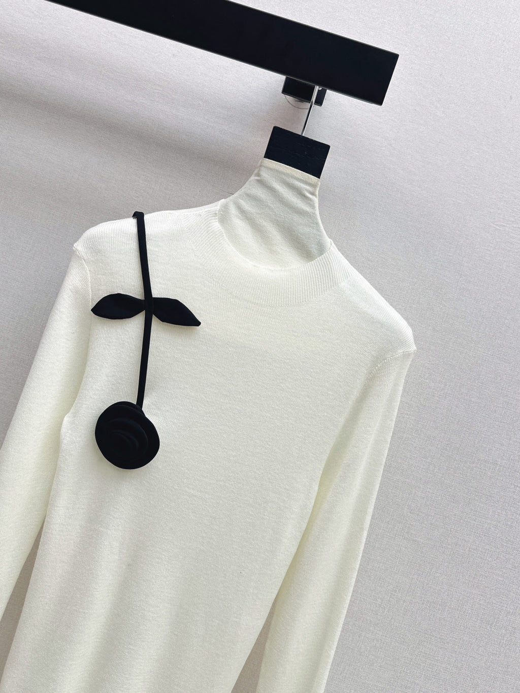 VALENTINO 26S SWEATER STYLE 73