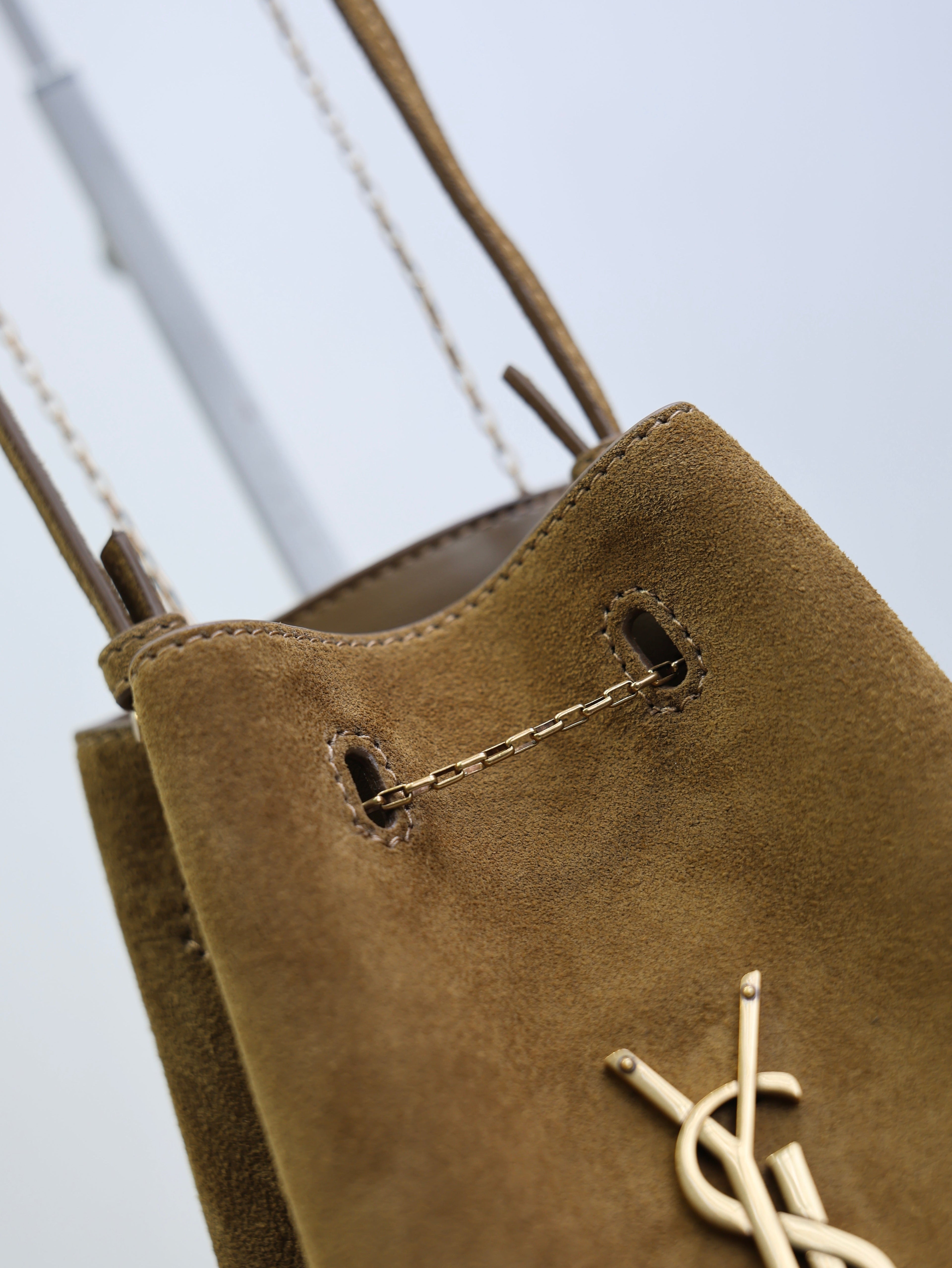 YSL 25S POCHON BAG 24 IN CARAMEL COGNAC SUEDE GOLD HARDWARE