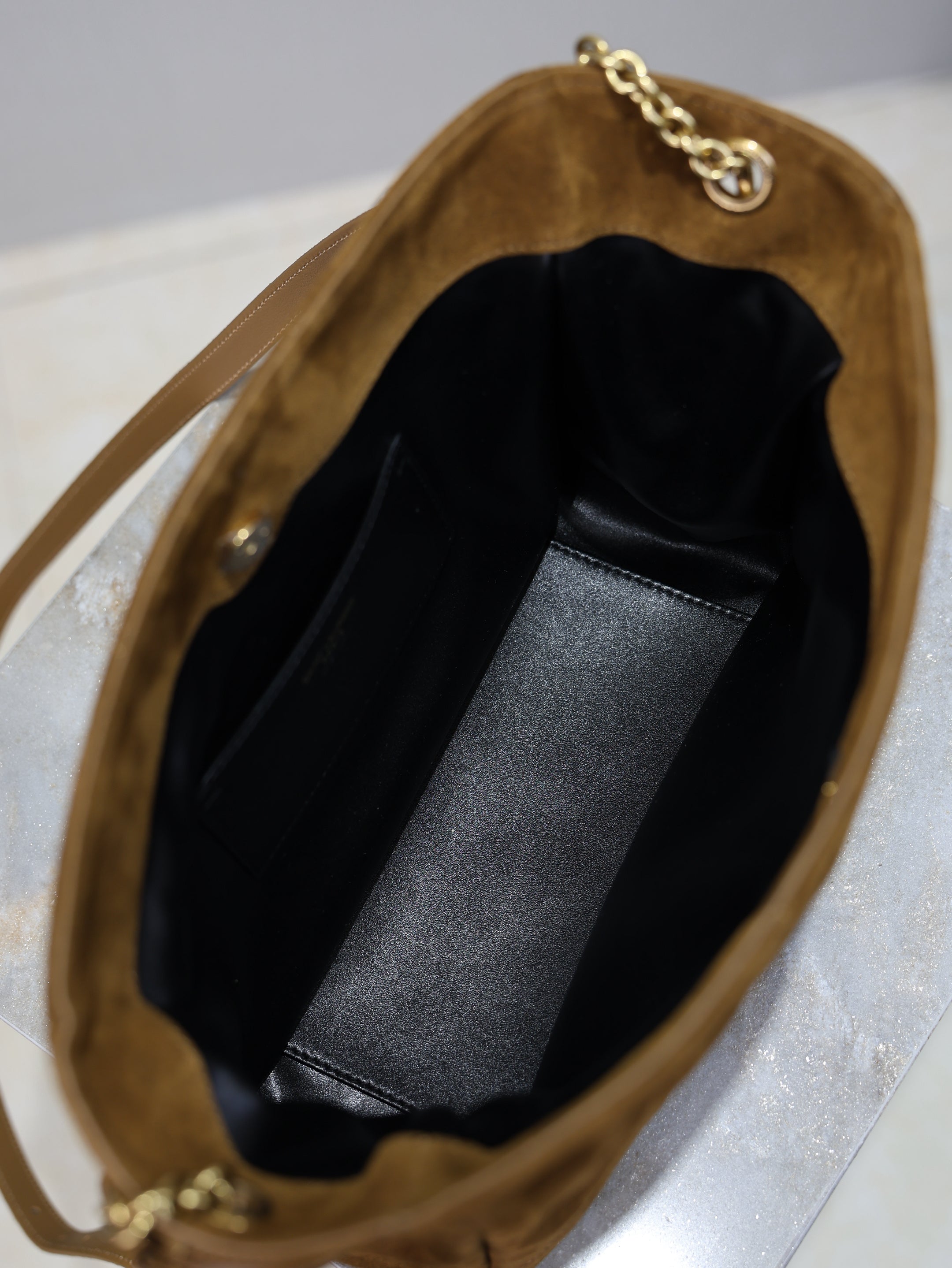 JAMIE MEDIUM POCHON 26 IN BROWN SUEDE GOLD HARDWARE