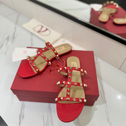VALENTINO 26S SANDALS IN RED CALFSKIN WITH GOLD STUDS