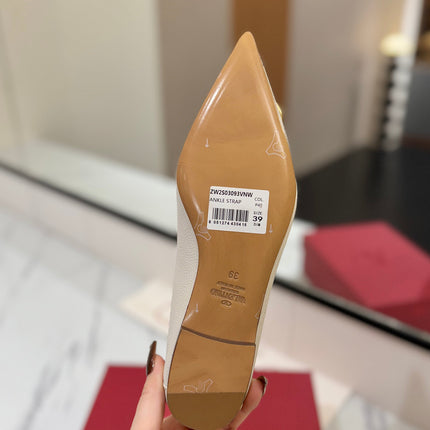 VALENTINO 26S BALLET FLATS IN WHITE GRAINED CALFSKIN WITH GOLD HARDWARE