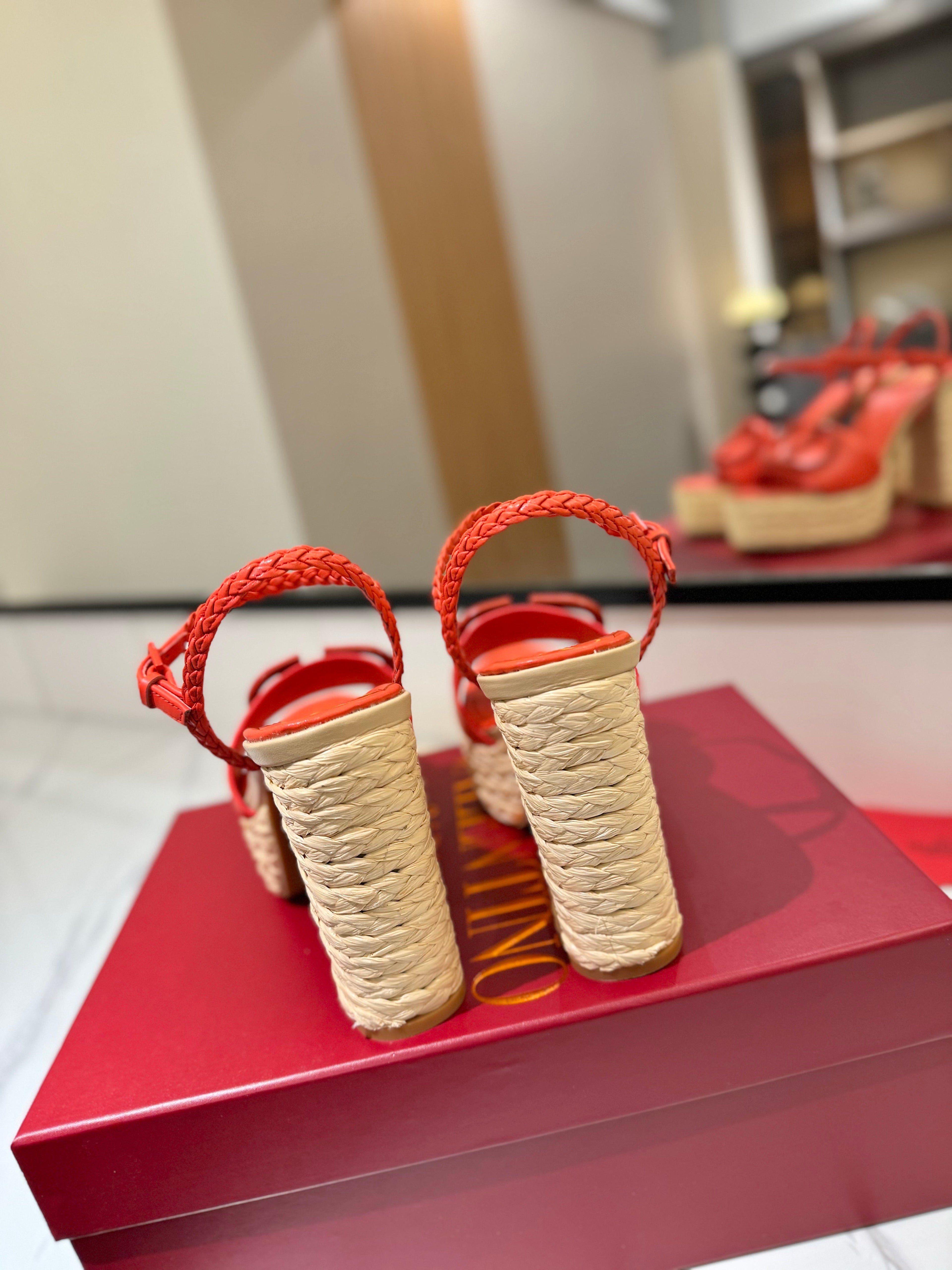 VLTN ESPADRILLE WEDGE SANDALS 25S 115 MM IN ORANGE LAMBSKIN