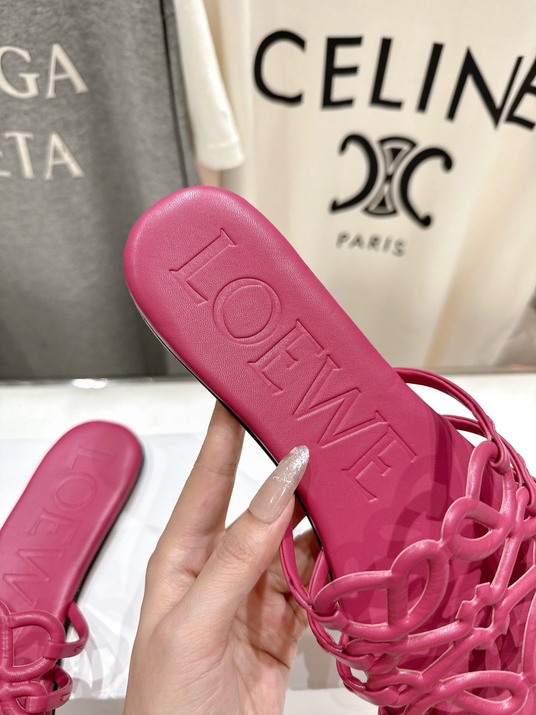 LOEWE 26S PETAL ANAGRAM SLIDE IN DARK ROSE PINK CALFSKIN