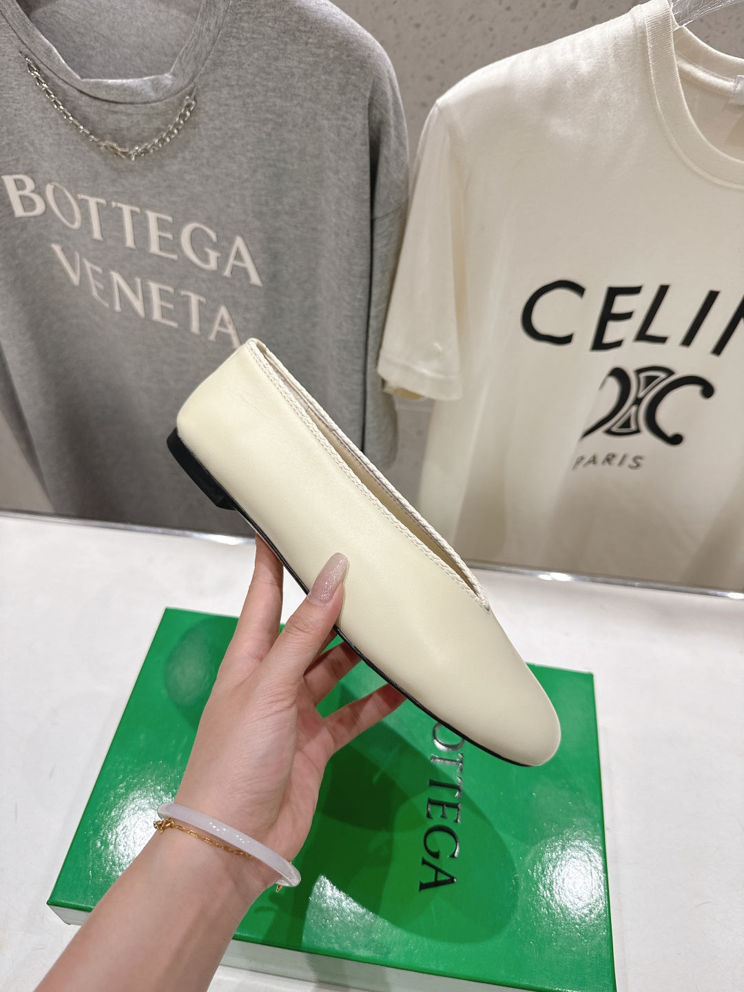 BOTTEGA VENETA 26S BALLET FLATS IN OFF-WHITE LAMBSKIN