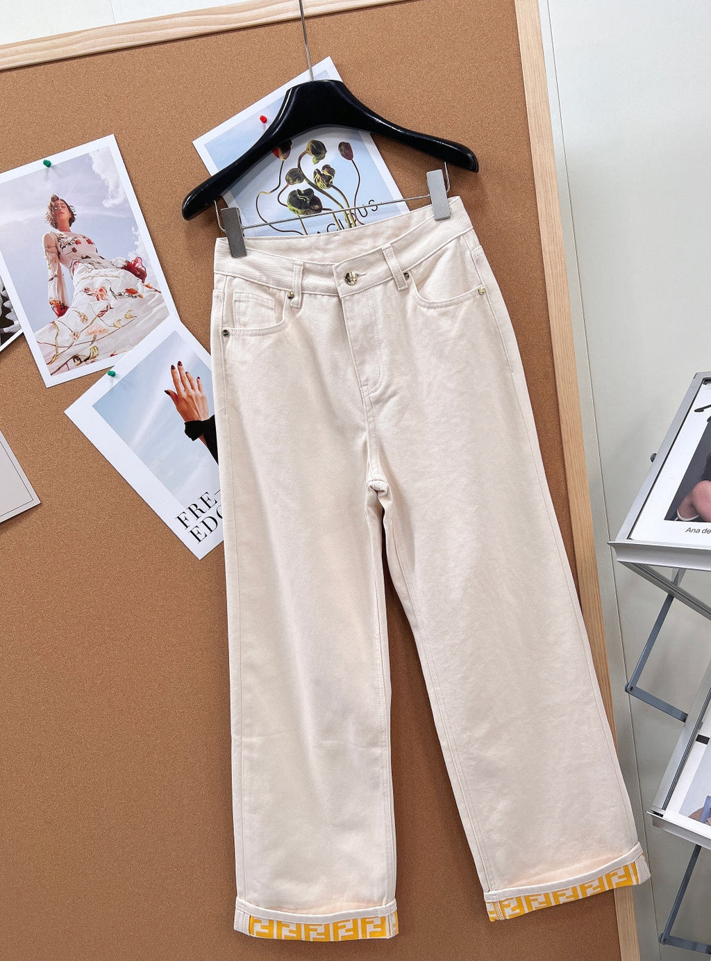 FENDI 26S WIDE LEG JEANS 065