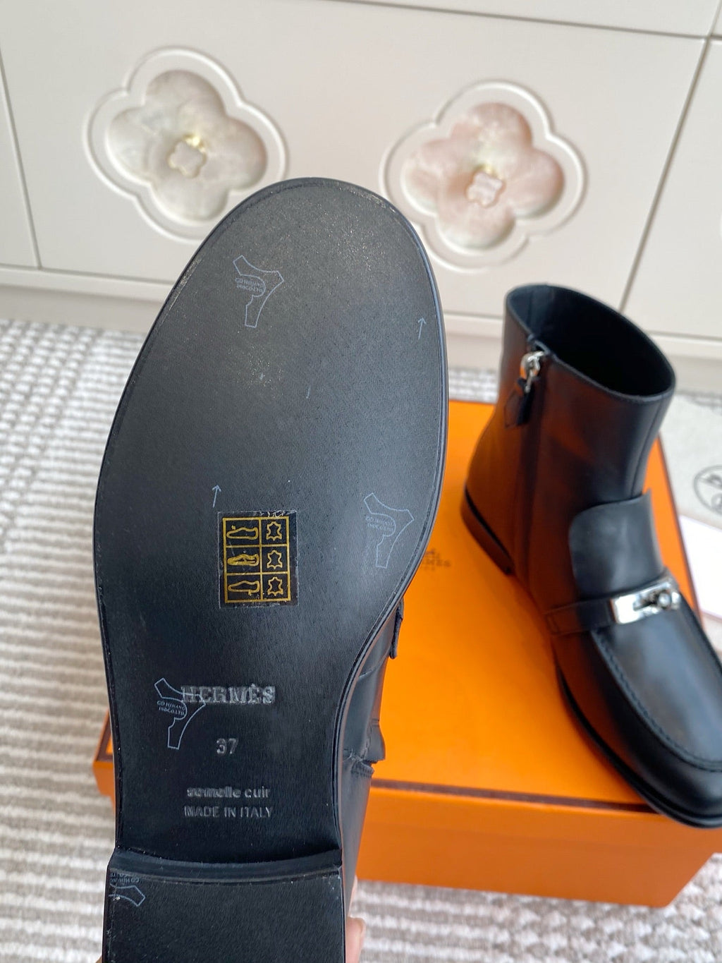 HM KELLY BOOTS IN BLACK CALFSKIN 501318