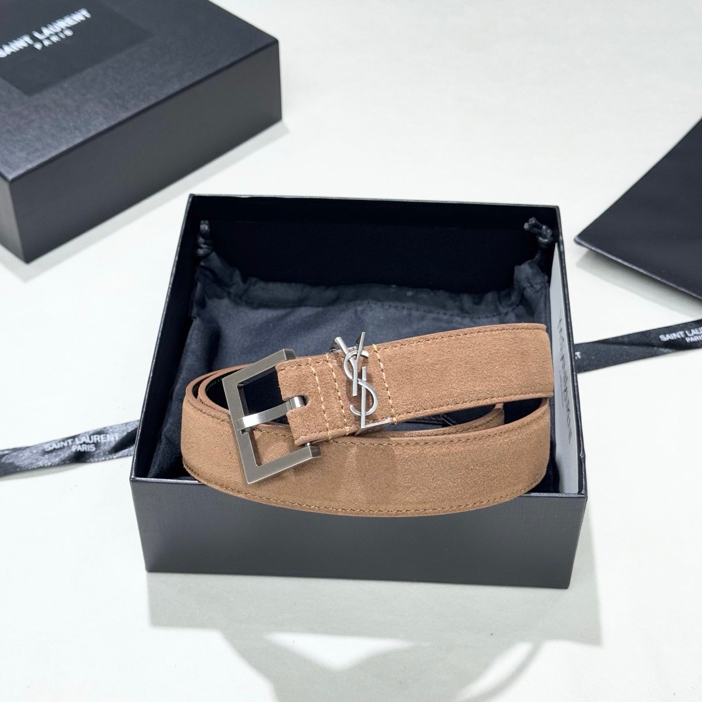 YSL 25S BELT 30 MM IN CARAMEL BROWN SUEDE 586762