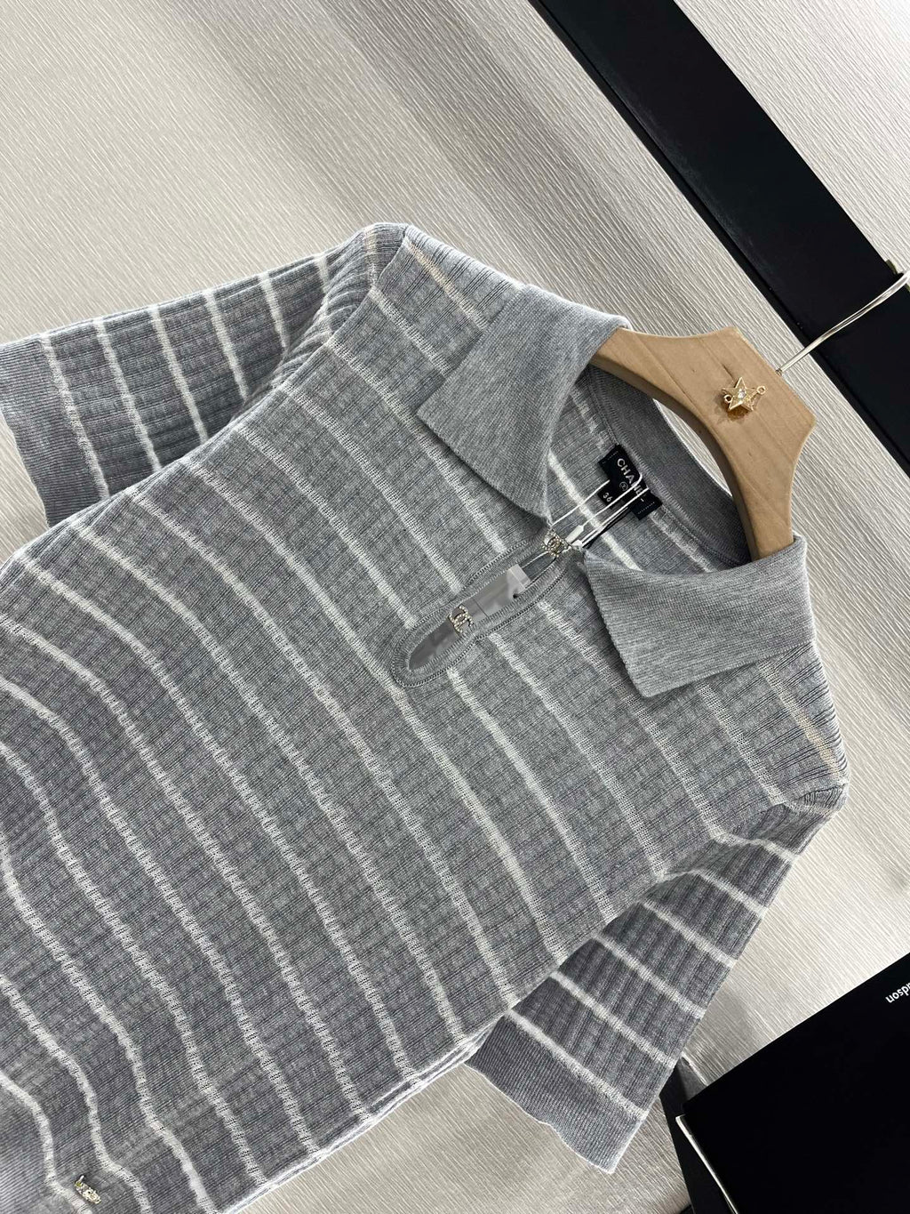 CHANEL SHORT SLEEVE KNIT TOP