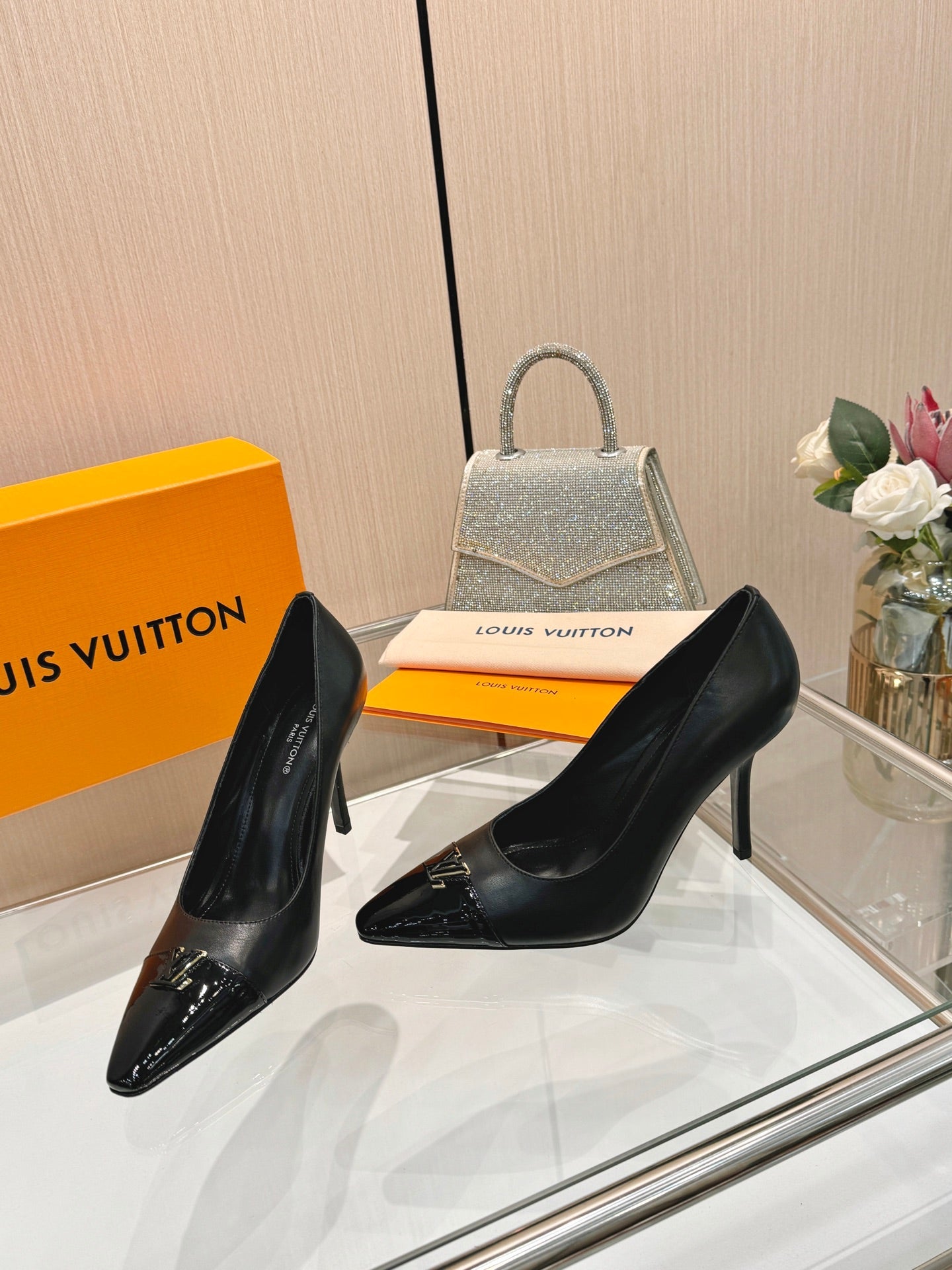 LV 26S POINTED-TOE HIGH HEELS 90 MM IN BLACK CALFSKIN