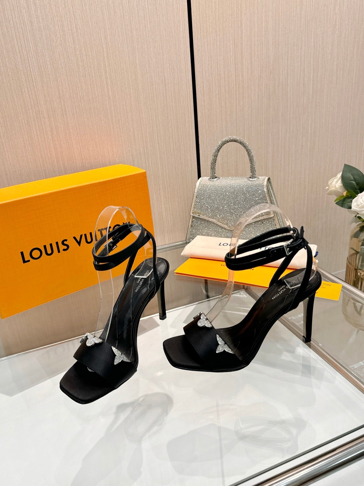 LV 26S HIGH-HEELED SANDALS 90 MM IN BLACK SATIN