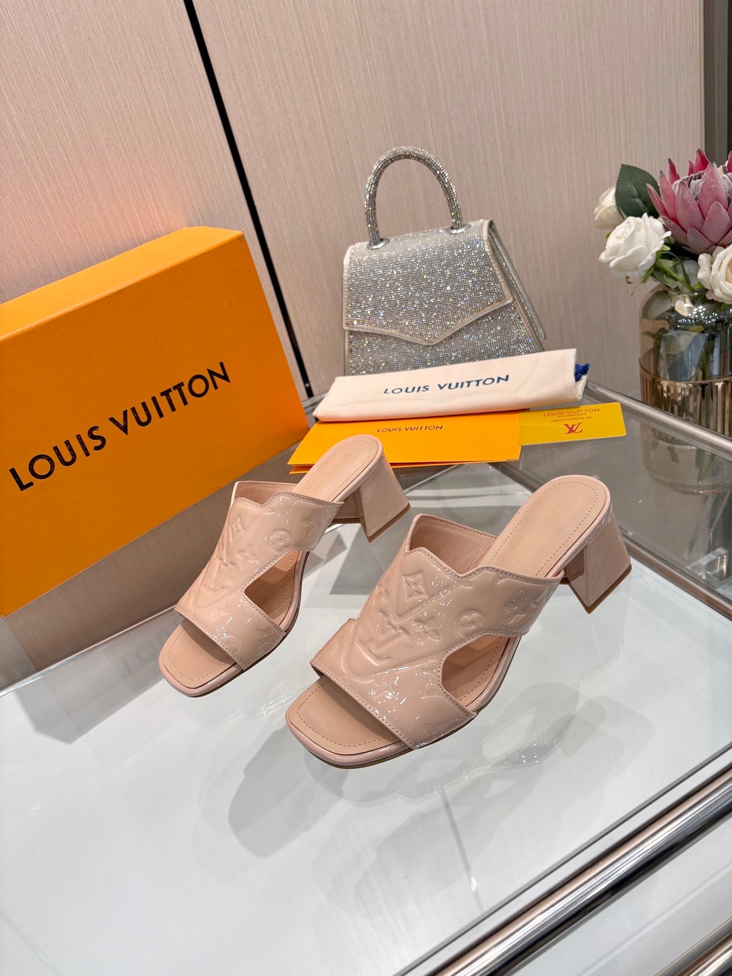 LV 26S HIGH-HEELED SANDALS 55 MM IN SOFT BEIGE PINK SHINY CALFSKIN