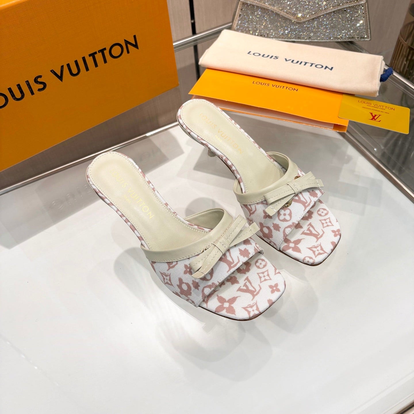 LV 26S HIGH-HEELED MULES 55 MM IN WHITE AND LIGTH PINK MONOGRAM CANVAS
