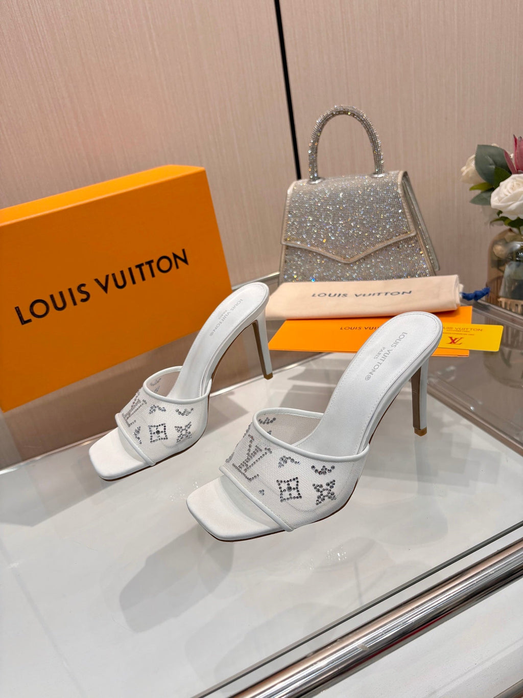 LV 26S MULE HEELS 90 MM IN WHITE FABRIC AND LAMBSKIN