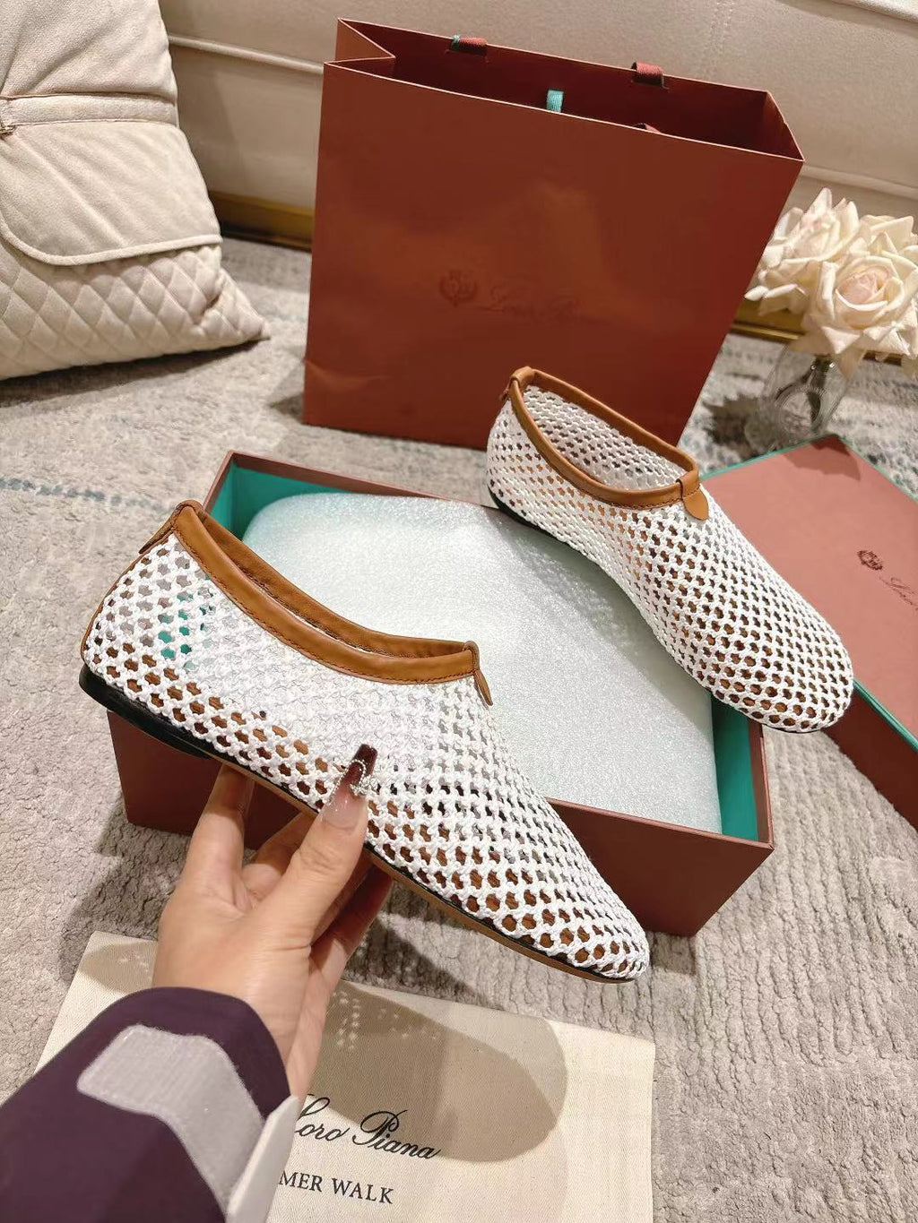 FLAT SHOES IN WHITE MESH FABRIC