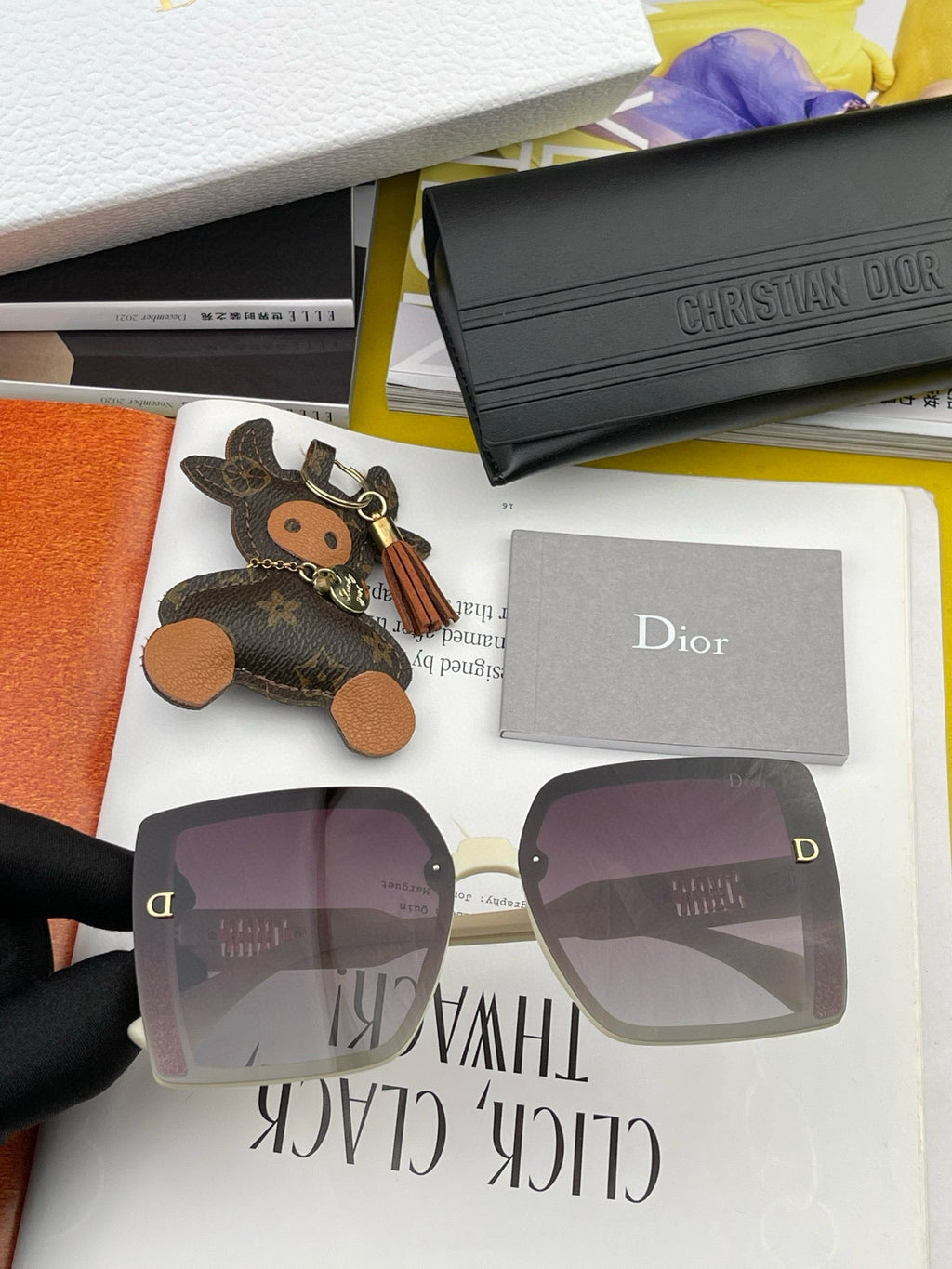 MONTAIGNE SQUARE SUNGLASS D5290 IN ACETATE