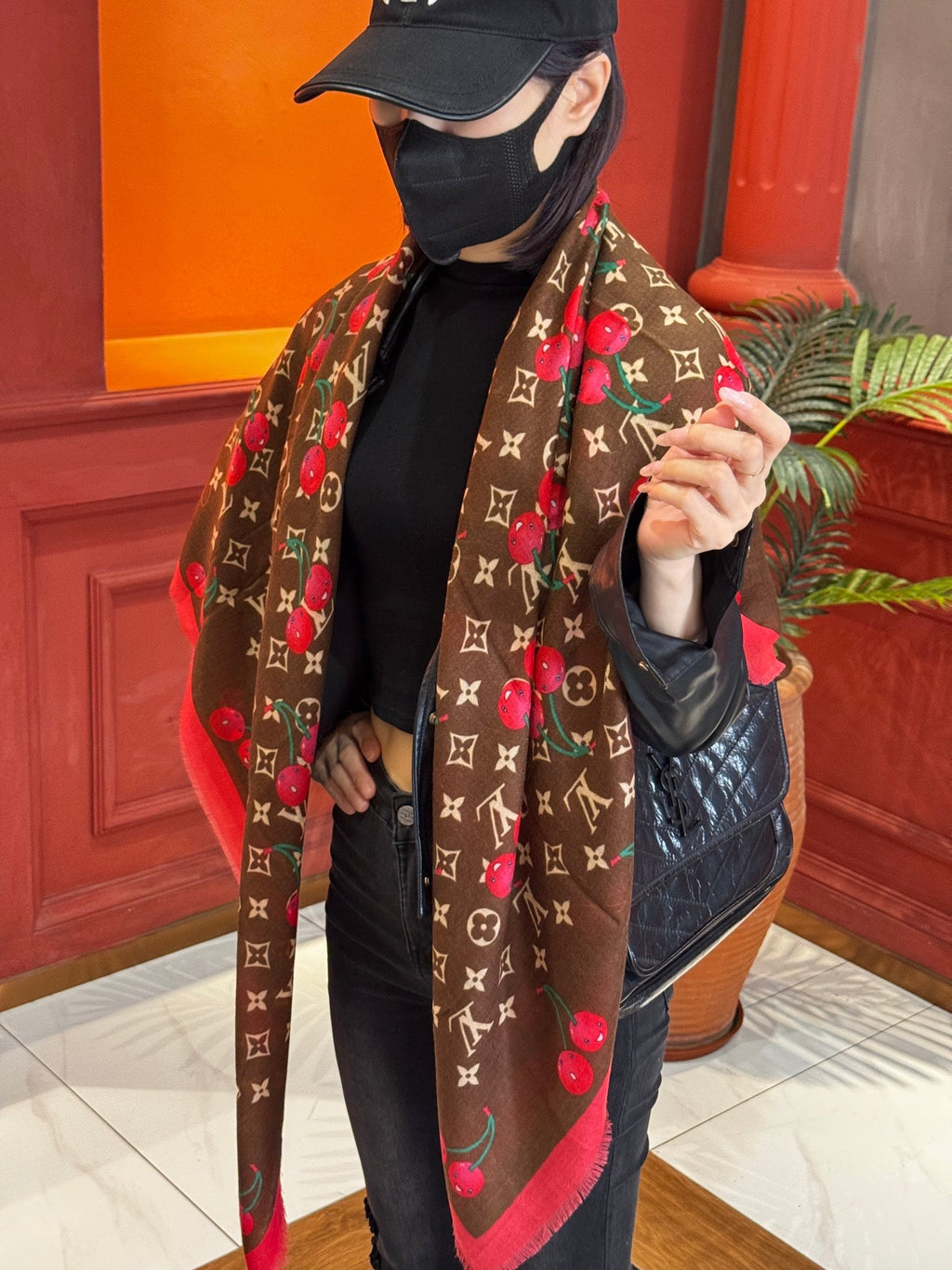 LV SCARF 140 CM IN CASHMERE 721493