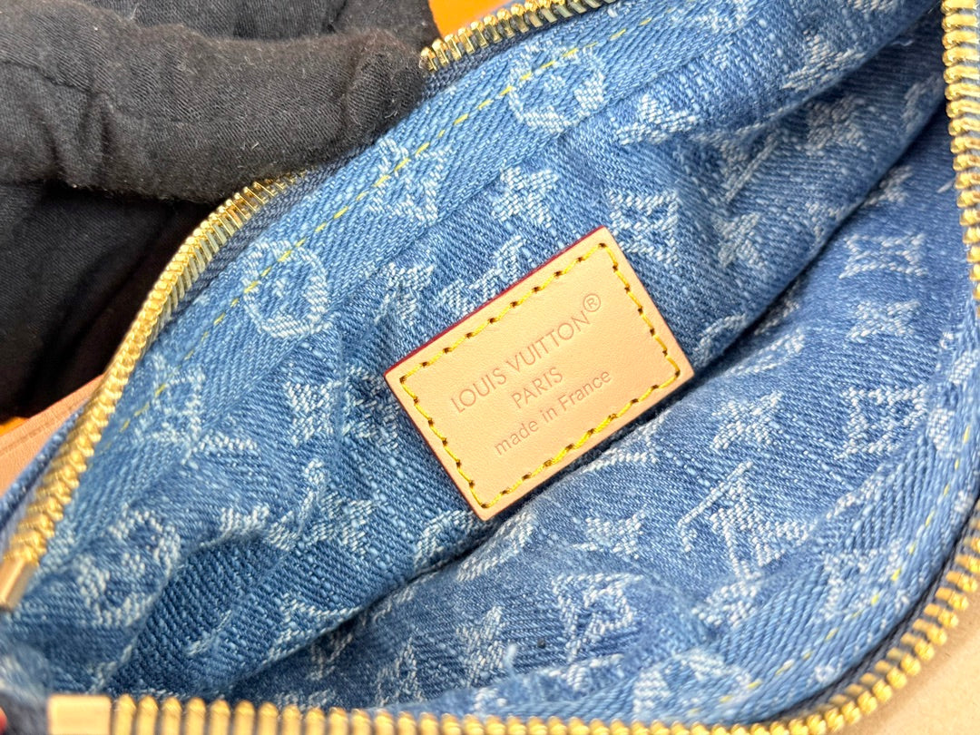 LV 25S POCHETTE VALLEY 21 IN BLUE DENIM MONOGRAM LEATHER TRIM GOLD HARDWARE