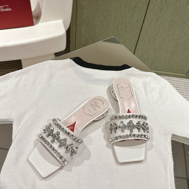 TRUMPET METALLIC MULES IN WHITE SMOOTH CALFSKIN WITH EMBELLISHED BUCKLE