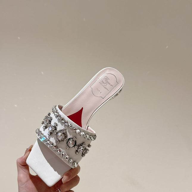 TRUMPET METALLIC MULES IN WHITE SMOOTH CALFSKIN WITH EMBELLISHED BUCKLE
