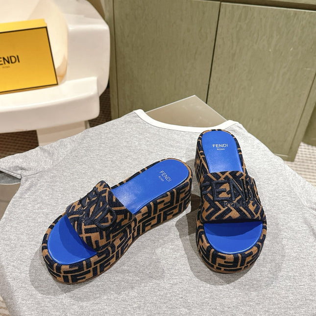 FENDI 26S PLATFORM SANDALS IN BROWN AND BLACK FABRIC STYLE 4