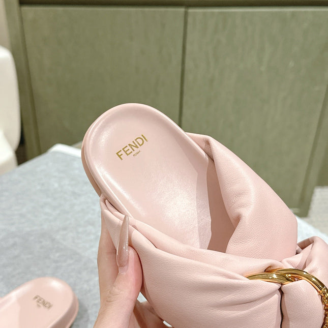 FENDI 26S WIDE CROSS-STRAP SANDALS IN LIGHT PINK LAMBSKIN