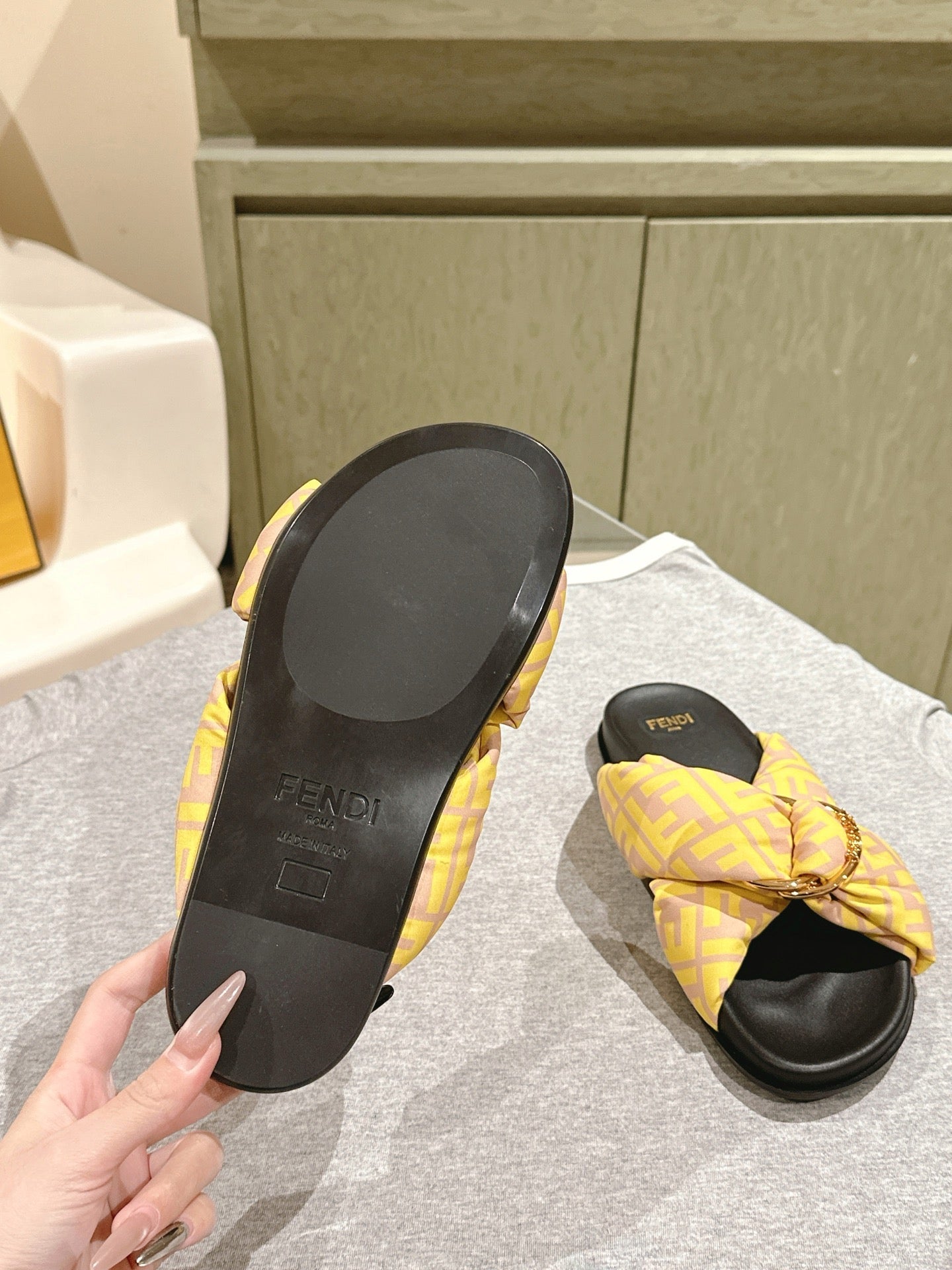 FENDI 26S WIDE CROSS-STRAP SANDALS IN YELLOW FABRIC