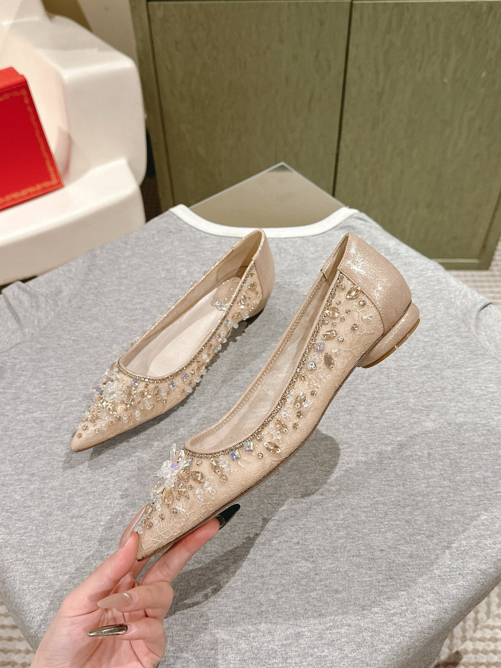 RENE CAOVILLA 26S BALLET FLATS IN BEIGE LACE FABRIC CRYSTAL EMBELLISHED