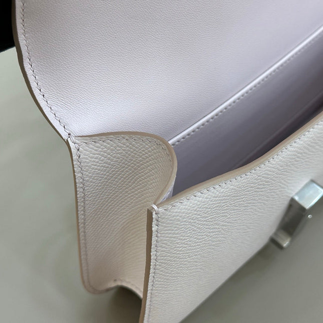 HM 25S CONSTANCE ELAN 24 CM IN ASH PINK-GREY EPSOM WITH SILVER HARDWARE