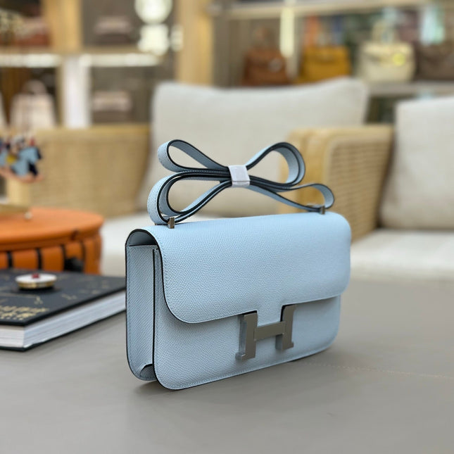 HM 25S CONSTANCE ELAN 24 CM IN SKY BLUE EPSOM WITH SILVER HARDWARE