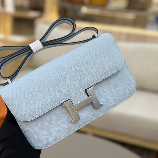 HM 25S CONSTANCE ELAN 24 CM IN SKY BLUE EPSOM WITH SILVER HARDWARE