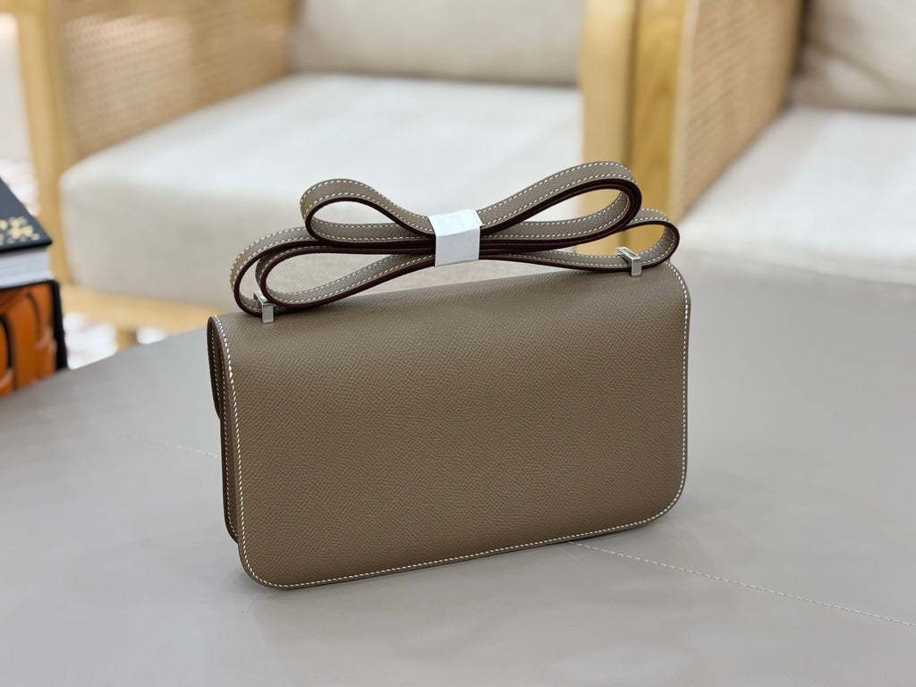 HM 25S CONSTANCE ELAN 24 CM IN TAUPE BROWN EPSOM WITH SILVER HARDWARE