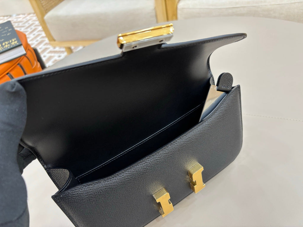 HM 25S CONSTANCE ELAN 24 CM IN BLACK EPSOM WITH GOLD HARDWARE