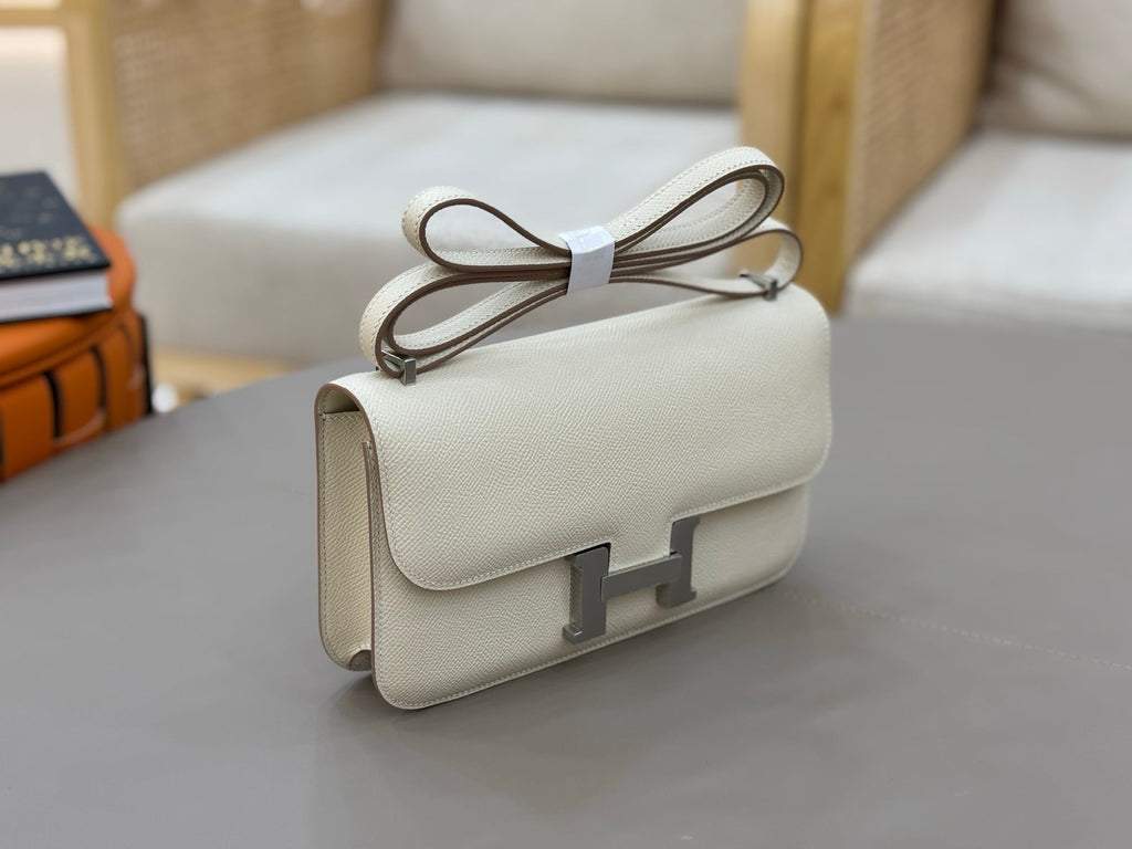 HM 25S CONSTANCE ELAN 24 CM IN CREAM WHITE EPSOM WITH SILVER HARDWARE