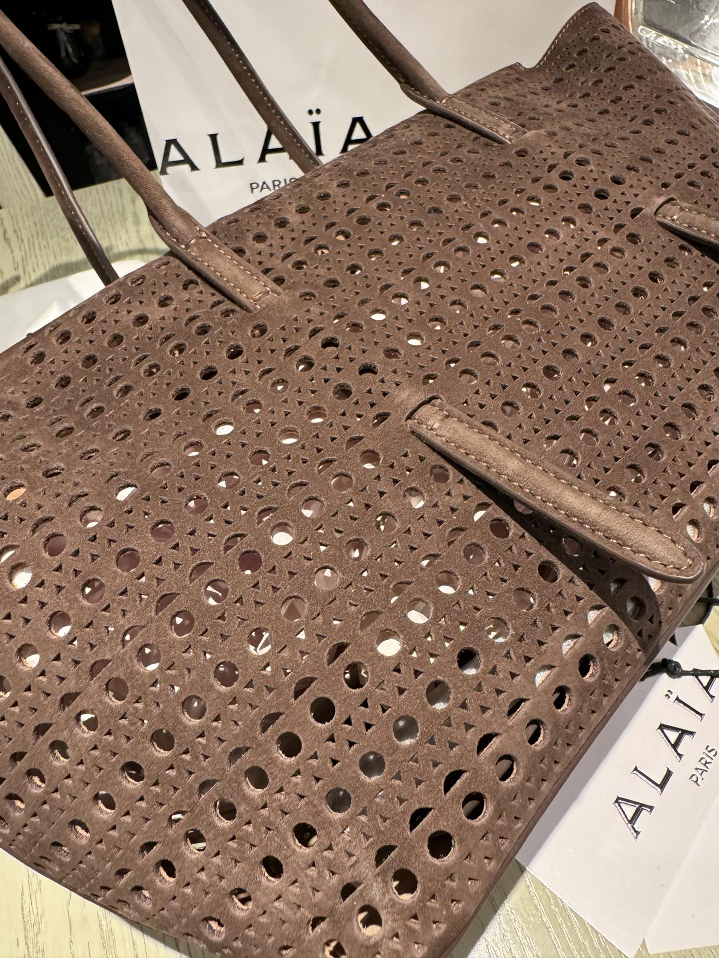 NEO MINA 32 BAG IN CHOCOLATE VIENNE SUEDE