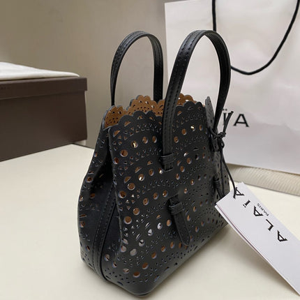MINA 16 BAG IN BLACK VIENNA WAVE CALFSKIN