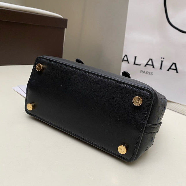 MINA 16 BAG IN BLACK VIENNA WAVE CALFSKIN