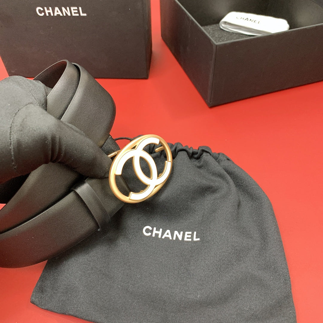 CC 40 MM CIRCLE BUCKLE BELT IN BLACK CALFSKIN WITH GOLD MIX WHITE HARDWARE