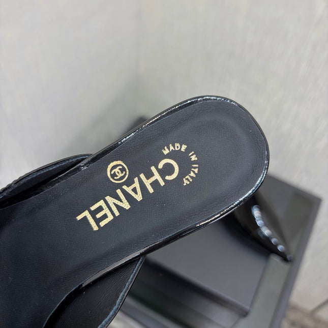 LV 26S HIGH-HEELED MULES 40 MM IN BLACK PATENT CALFSKIN