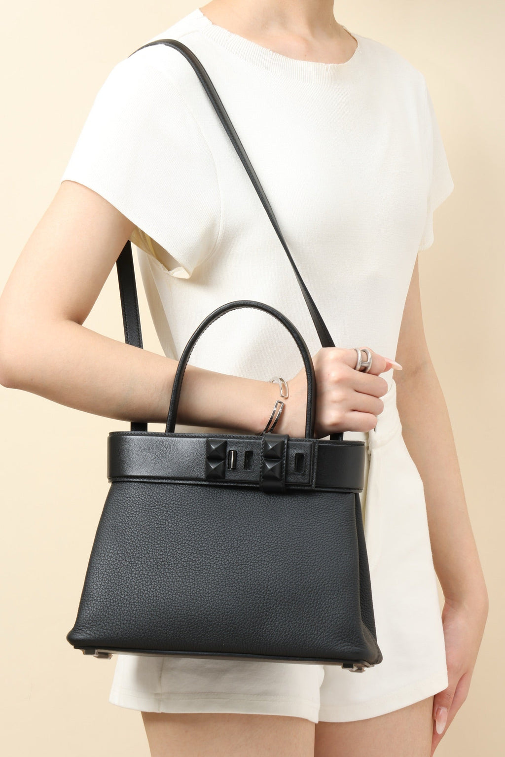 HM 25S MEDOR 27 CM IN BLACK TOGO