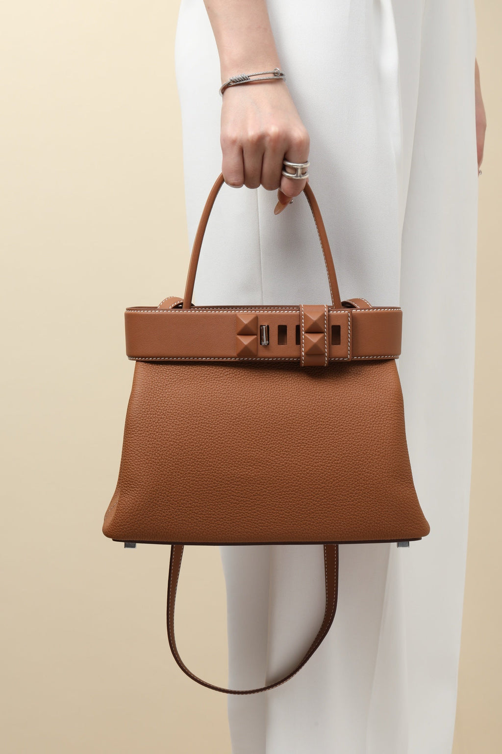 HM 25S MEDOR 27 CM IN CARAMEL BROWN TOGO