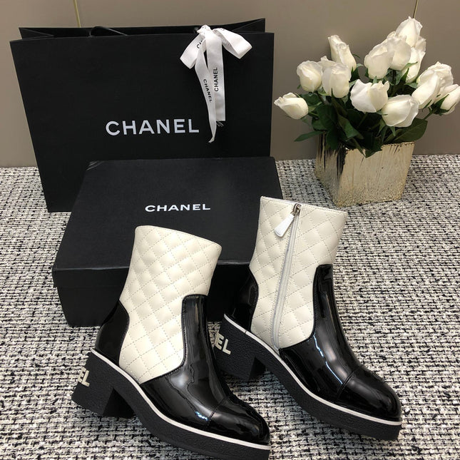 ROUND-TOE SHORT BOOTS BLACK MIX WHITE SHEEPSKIN