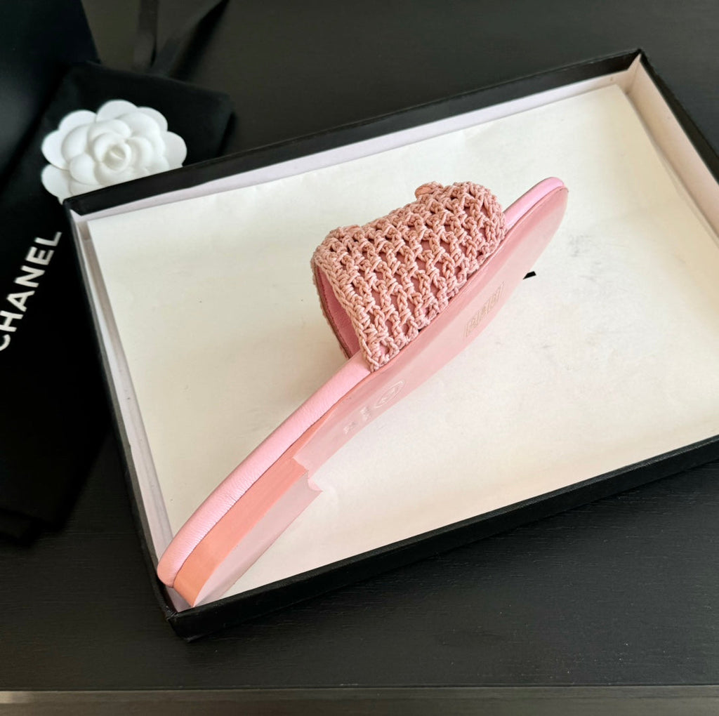 Slippers Light Pink Lambskin