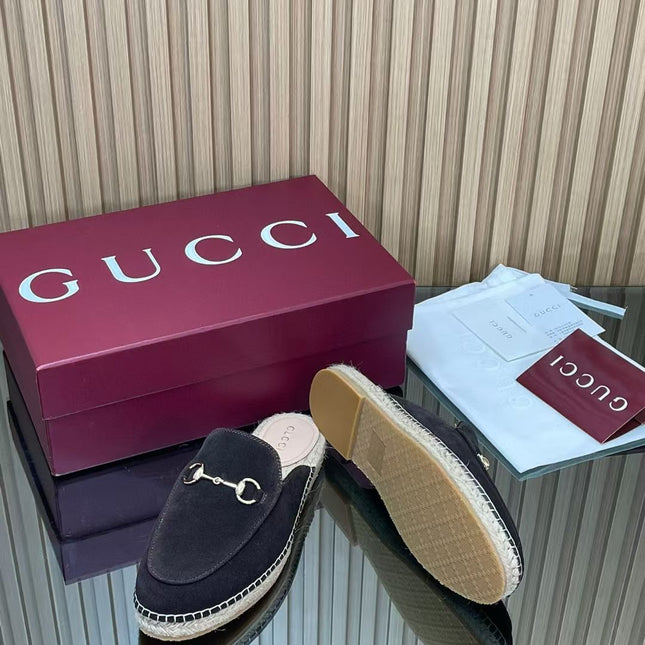 GUCCI 26S LOAFER MULES IN BLACK SUEDE