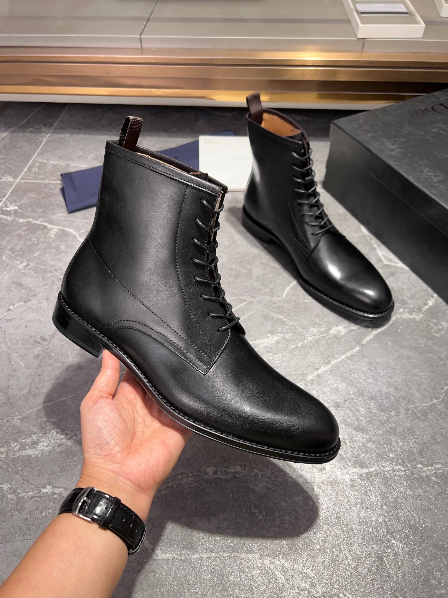 CD JUMP LACE-UP BOOT BLACK CALFSKIN