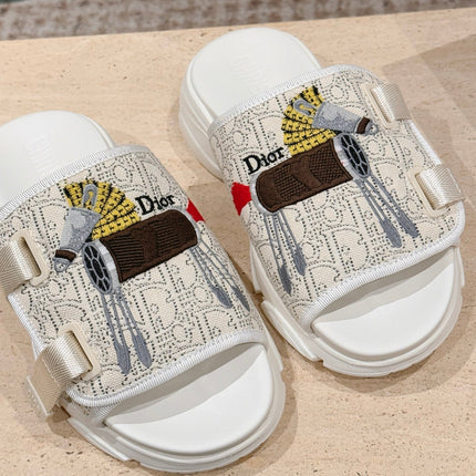 DIOR 26S DOUBLE STRAP SLIDE SANDALS IN WHITE LACE MONOGRAM CANVAS