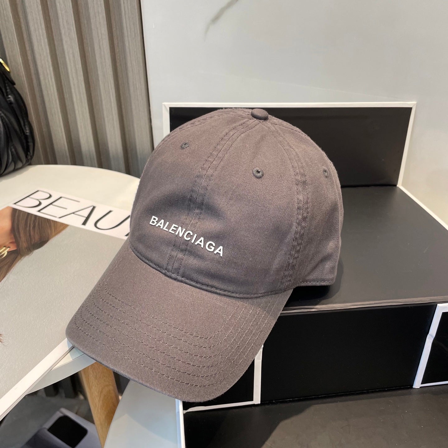 BALENCIAGA 26S BASEBALL CAP STYLE 102